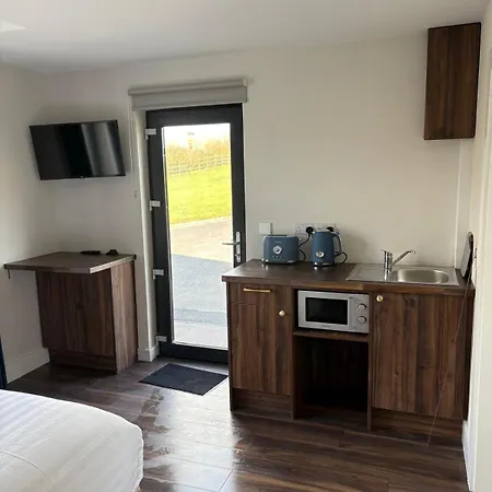 Dingle Garden 10 B Apartament