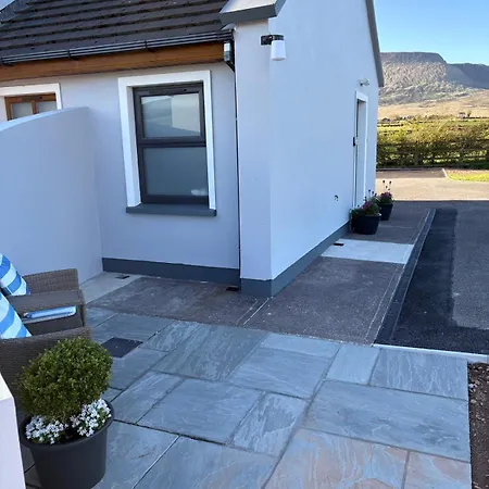 Apartament Dingle Garden 10 B